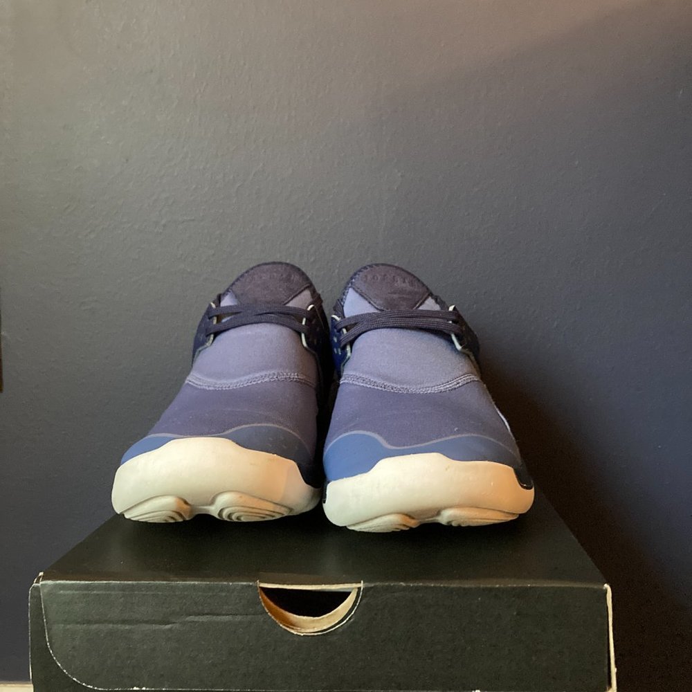 Jordan Fly 89 GG Shoes Kids Size 7Y/Women's 8.5 - Picture 2 of 13